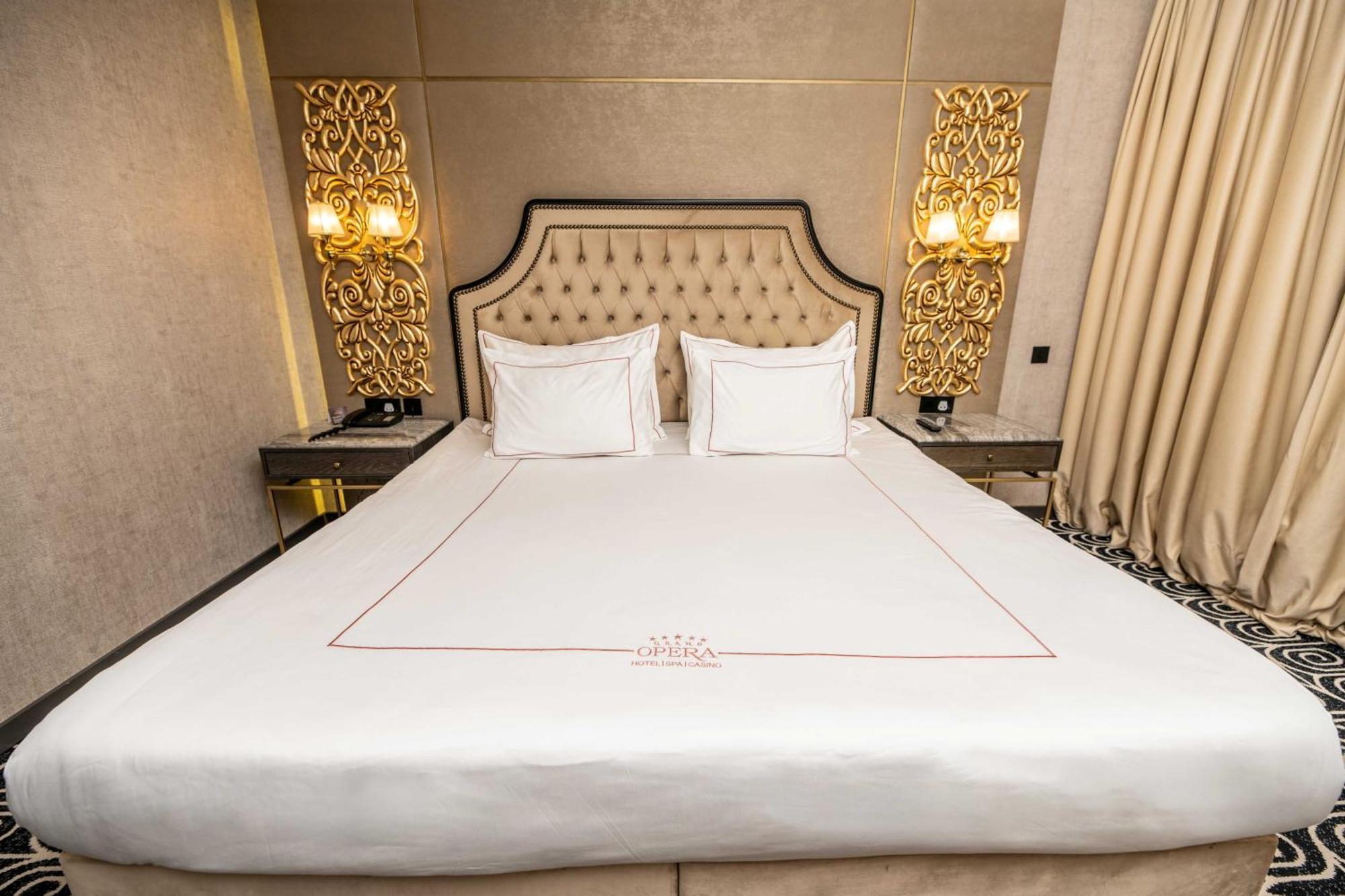 Grand Opera Hotel & Casino & Spa Kyrenia  Extérieur photo