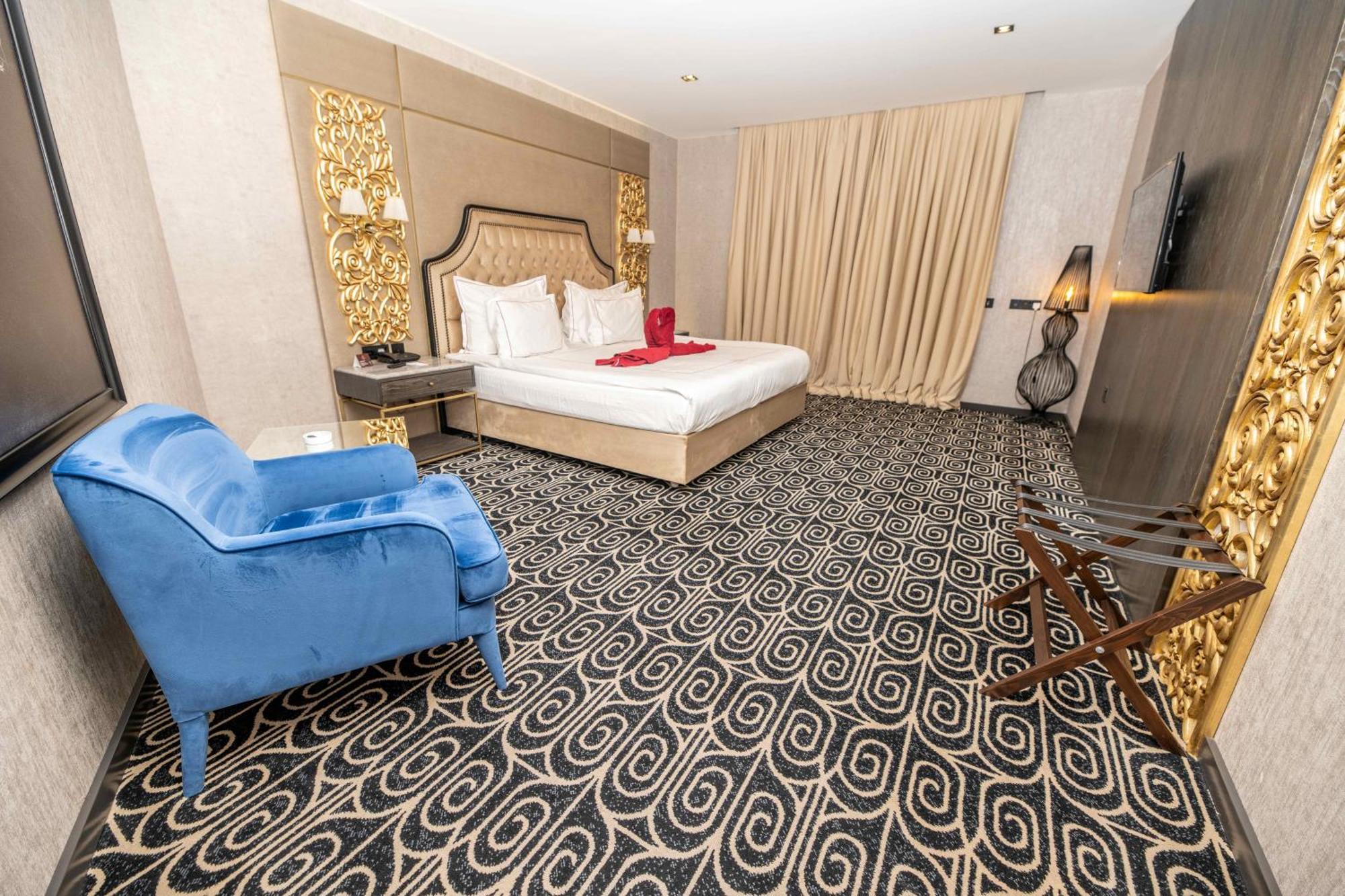 Grand Opera Hotel & Casino & Spa Kyrenia  Extérieur photo